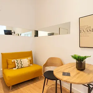 Santos Thyssen By Ele Apartamento