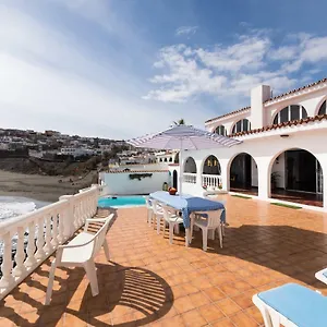 https://villa-coki-deluxe-first-line-of-the-beach.maspalomashotels.com
